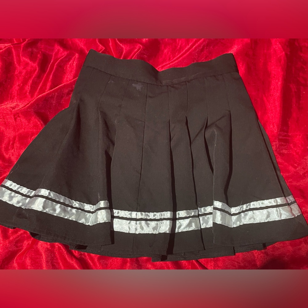 black skater skirt gothic school girl skirt